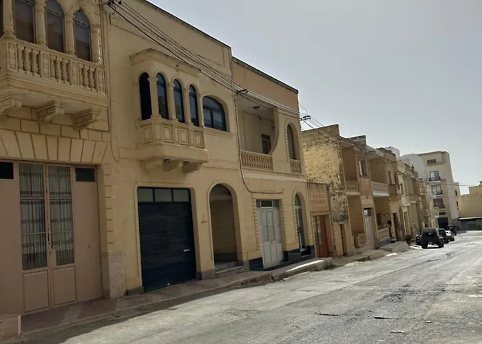 Sunshine * Għajnsielem