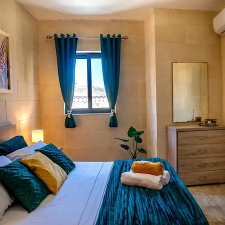 Sunshine Apartment *